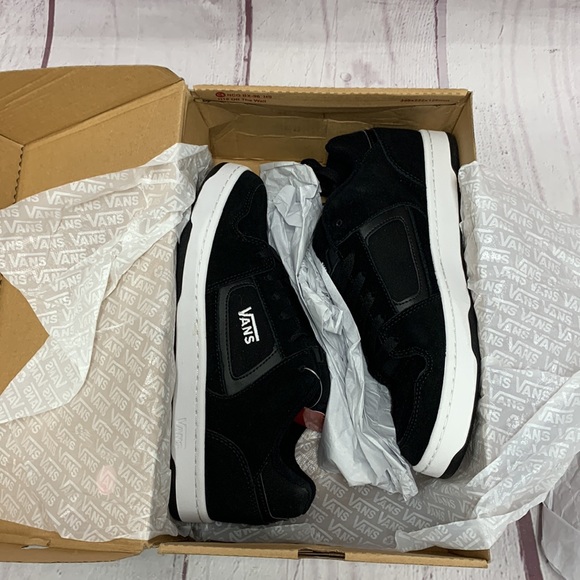 Vans Docket Suede Skate Shoe Size 10 Men NWT - Picture 10 of 10